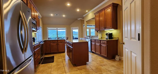 $1,099,000 | 20216 Heron Circle, Abingdon, VA 24211