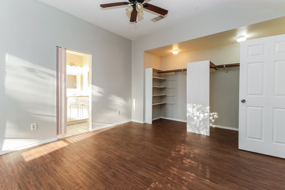 5210 Kristen Court Spring, TX 77373 - Photo 11 of 16