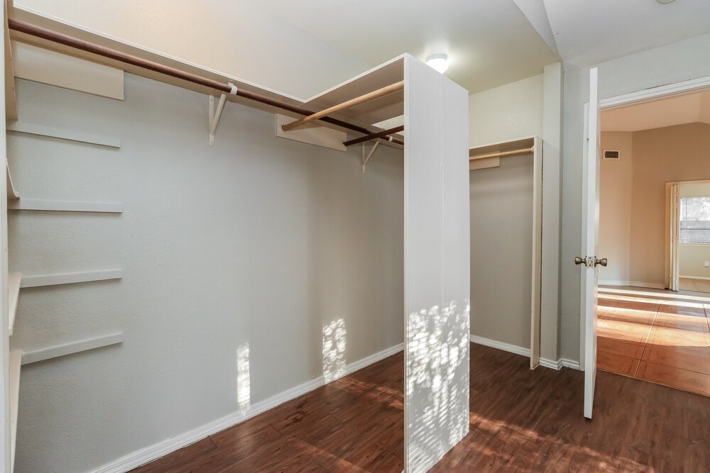 5210 Kristen Court Spring, TX 77373 - Photo 13 of 16