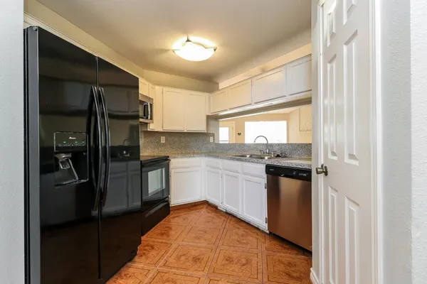 $1,800 | 5210 Kristen Court, Spring, TX 77373