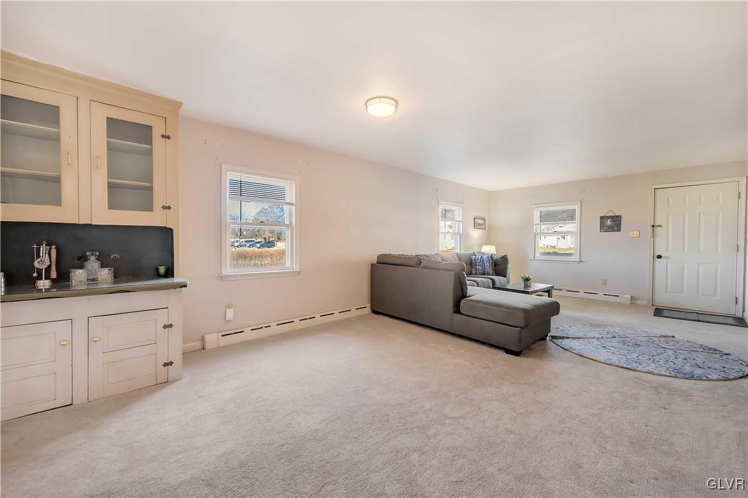 169 Spring Street Nazareth, PA 18064 - Photo 7 of 32 Gallery Image 7