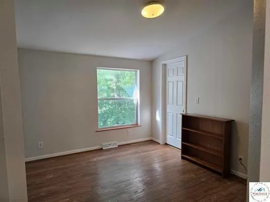 $285,000 | 905 Northeast 1021st Road, Osceola, MO 64776