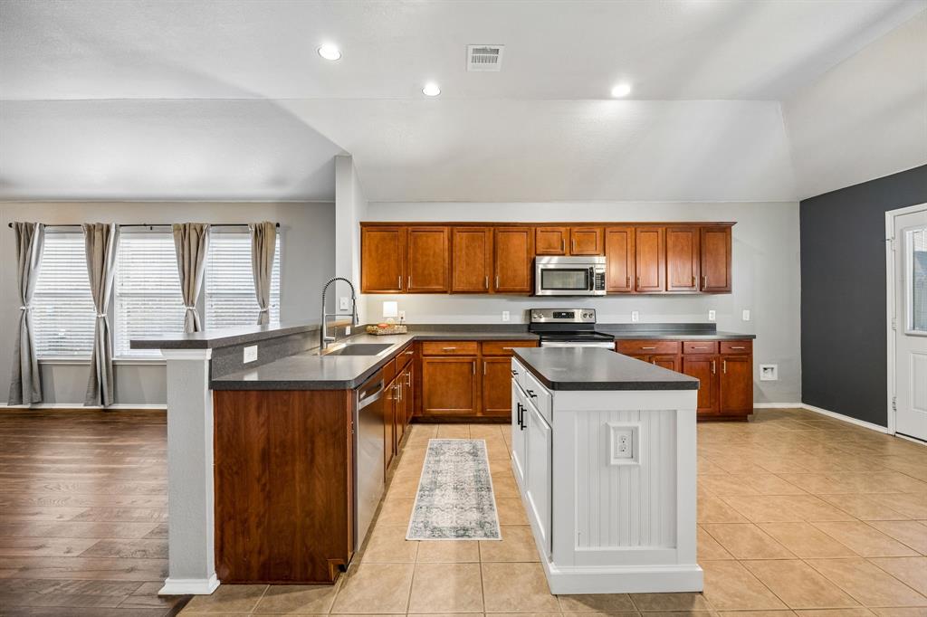 1810 Walnut Way Anna, TX 75409 - Photo 8 of 28