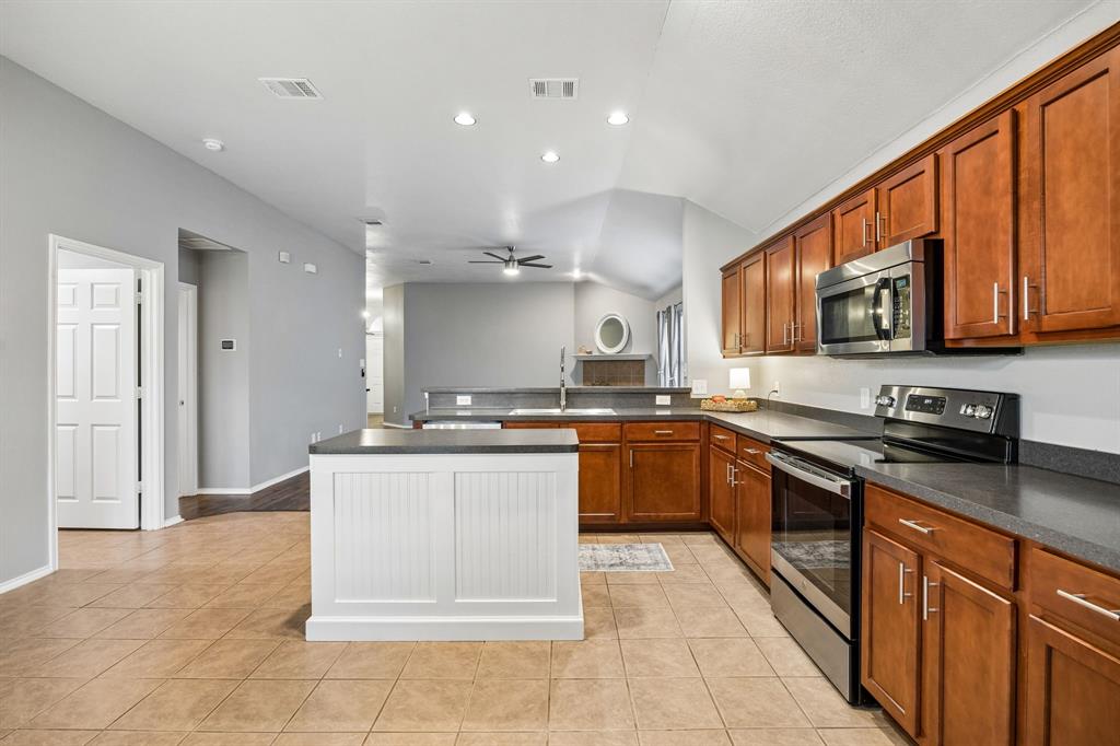 1810 Walnut Way Anna, TX 75409 - Photo 10 of 28