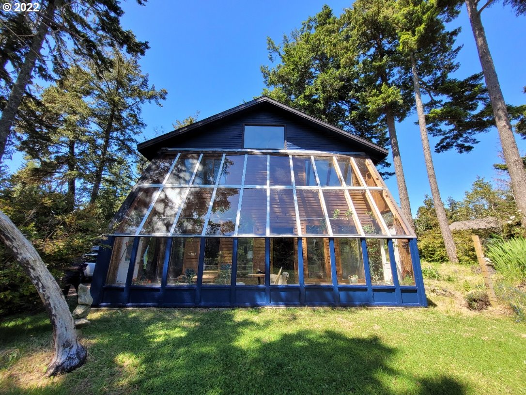 1075 12th Street Port Orford, OR 97465 - Photo 25 of 32 Exterior