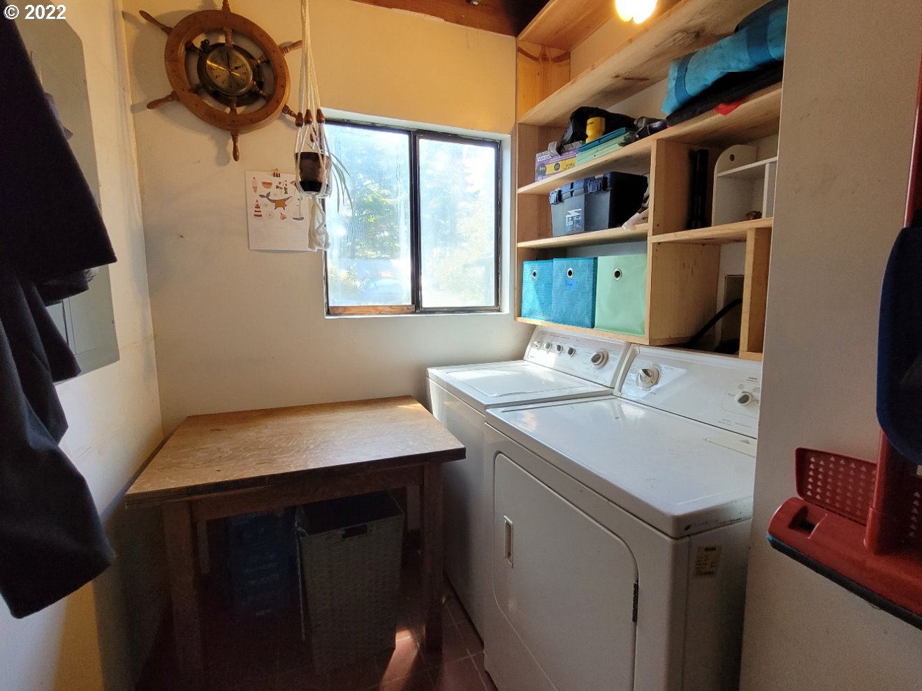 1075 12th Street Port Orford, OR 97465 - Photo 29 of 32 Laundry