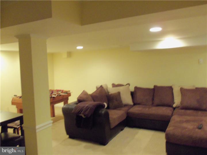 227 Whitemarsh Road Ardmore, PA 19003 - Photo 18 of 25