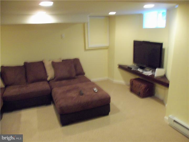 227 Whitemarsh Road Ardmore, PA 19003 - Photo 19 of 25