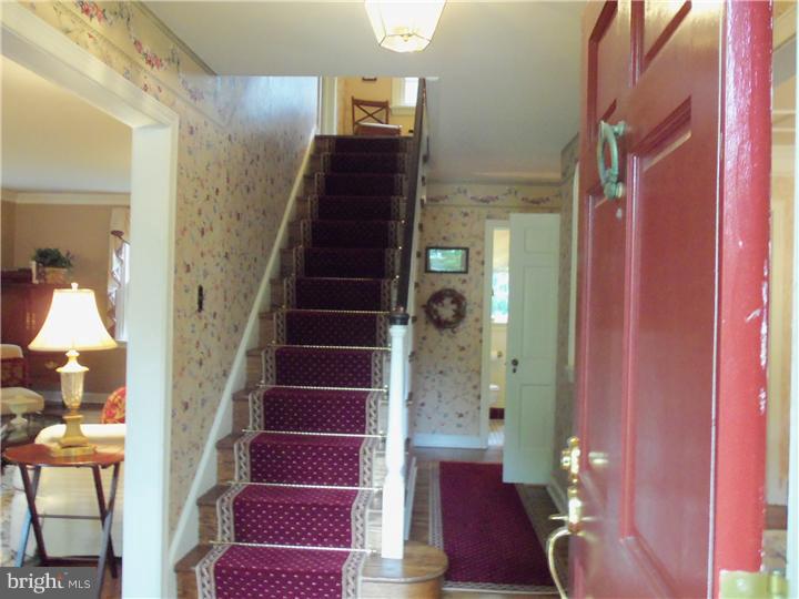 227 Whitemarsh Road Ardmore, PA 19003 - Photo 4 of 25