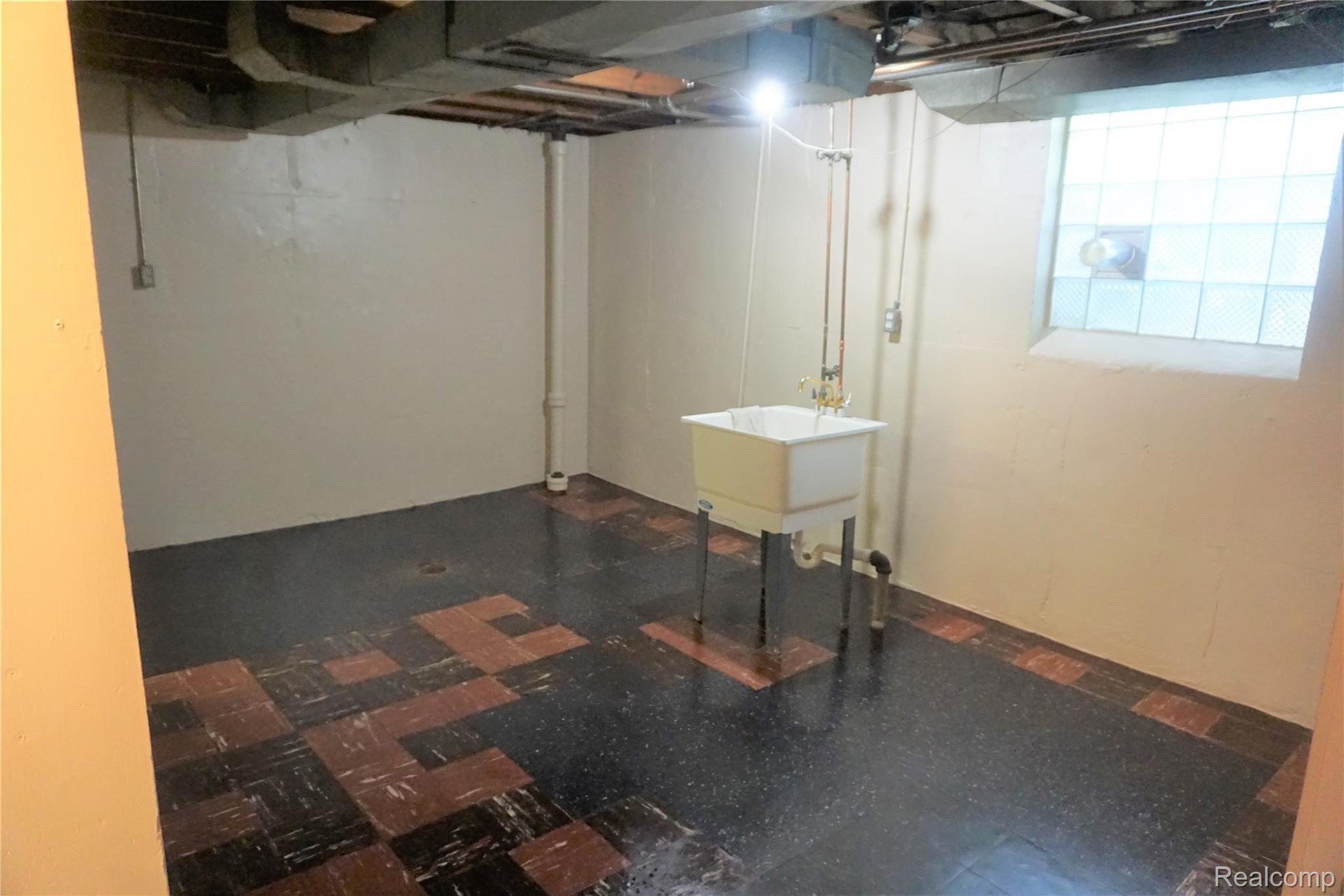 15735 Evergreen Road Detroit, MI 48223 - Photo 21 of 26 21- basement.JPG