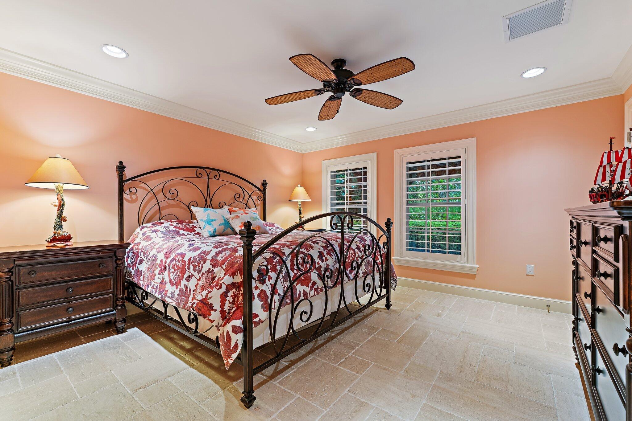 31 North Beach Road Jupiter Island, FL 33455 - Photo 42 of 66 062-31NBeachRd