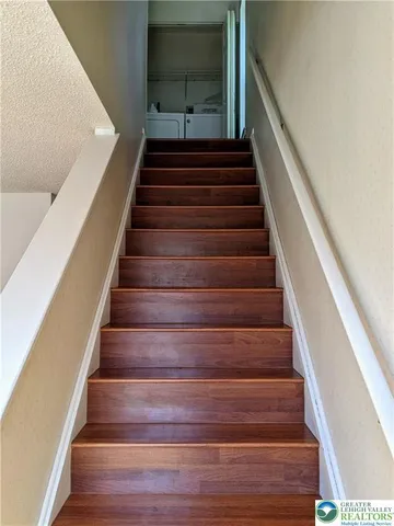 $2,800 | 1825 Falcon Drive, Bethlehem, PA 18017