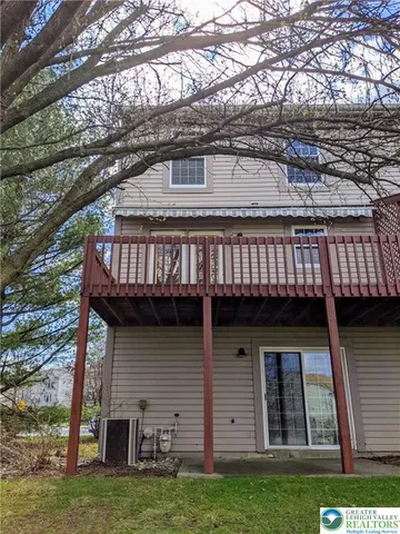 $2,800 | 1825 Falcon Drive, Bethlehem, PA 18017