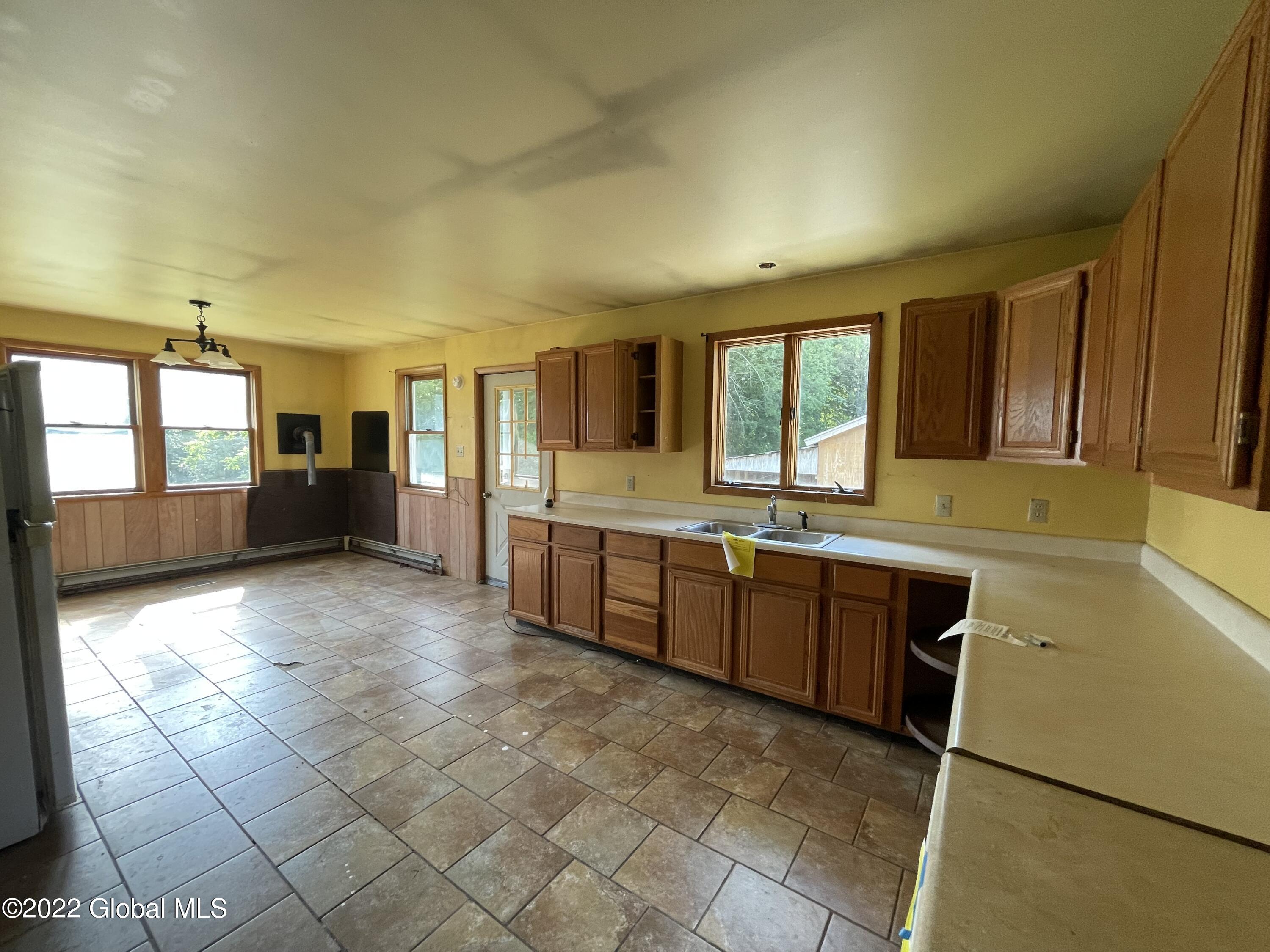 56 Riddle Road Mineville, NY 12956 - Photo 9 of 17 IMG_8566