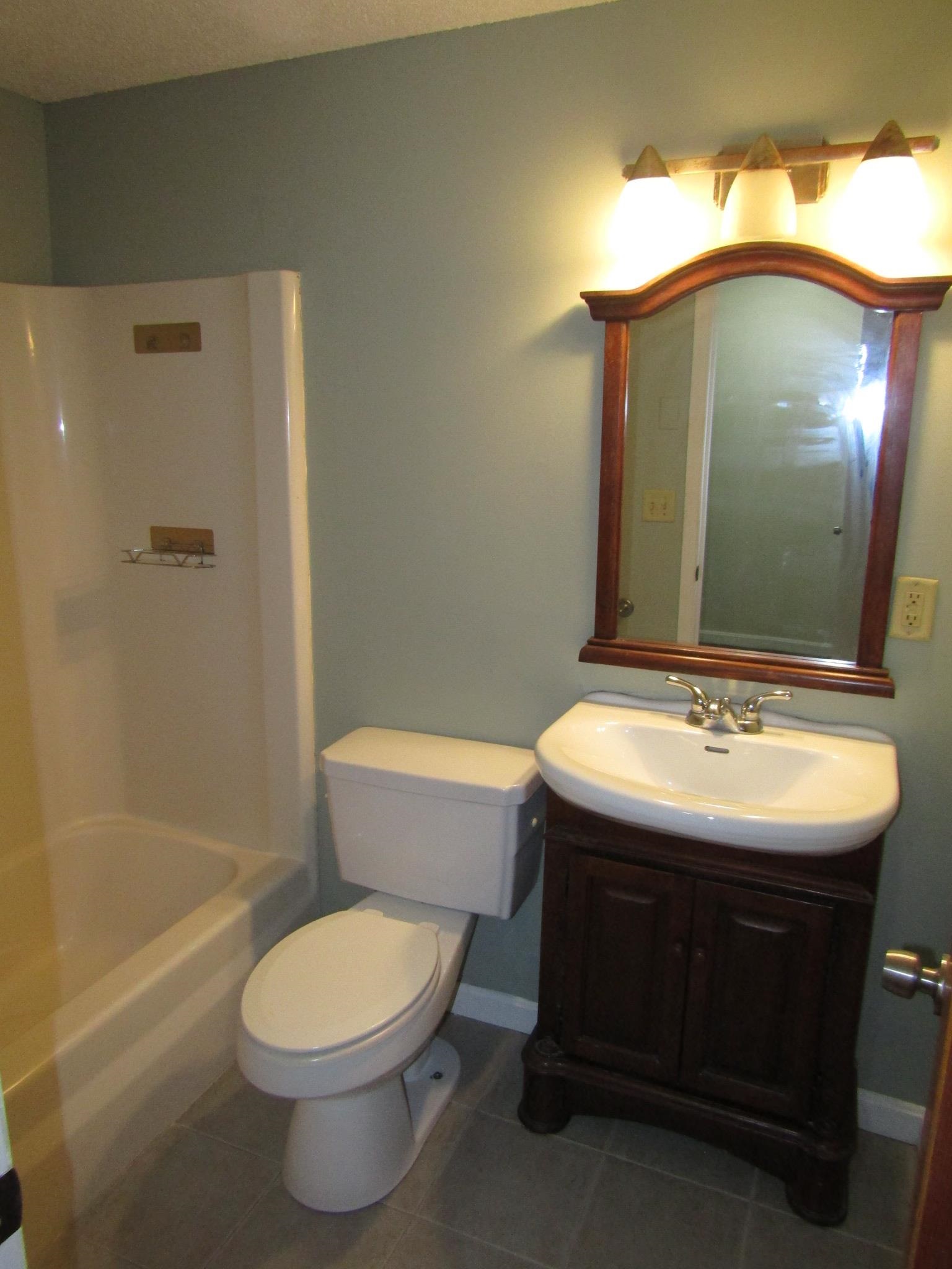 35 Hoyt Street, Unit 2 St. Albans, VT 05478 - Photo 16 of 23