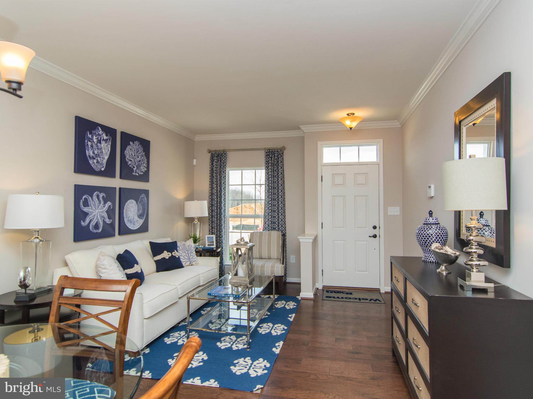2421 Baileys Pond Road Accokeek, MD 20607 - Photo 2 of 30 Living Room