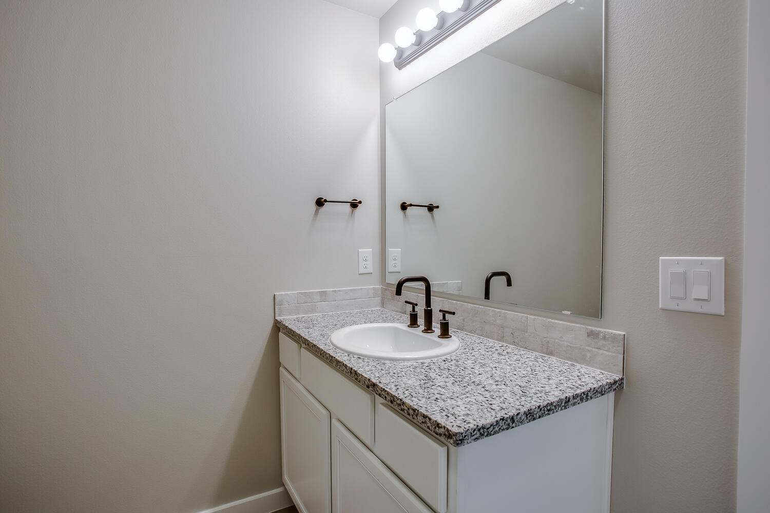 1705 141st Street Lubbock, TX 79423 - Photo 11 of 17 11