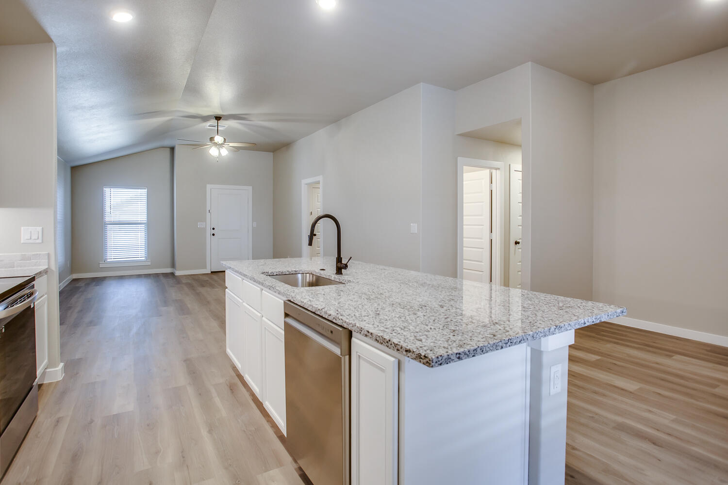 1705 141st Street Lubbock, TX 79423 - Photo 7 of 17 7