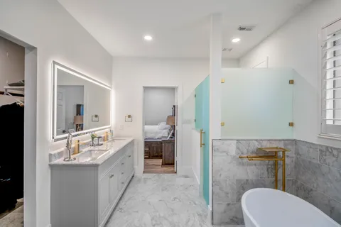 $1,100,000 | 31219 Edgewater Drive, Magnolia, TX 77354