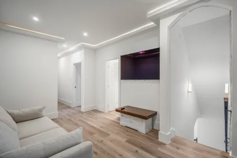 $1,100,000 | 31219 Edgewater Drive, Magnolia, TX 77354