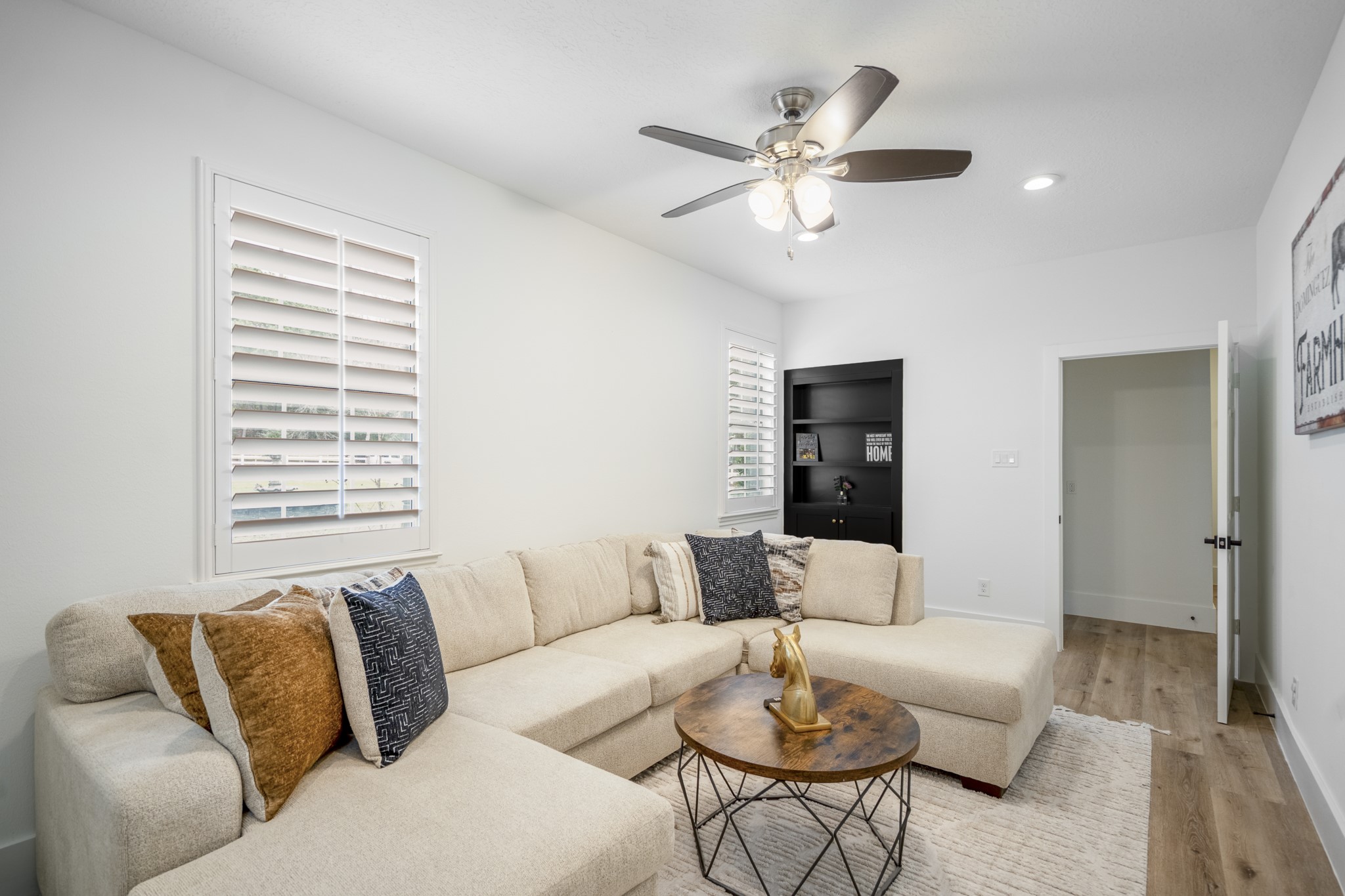31219 Edgewater Drive Magnolia, TX 77354 - Photo 38 of 49 a living room with furniture and a large window
