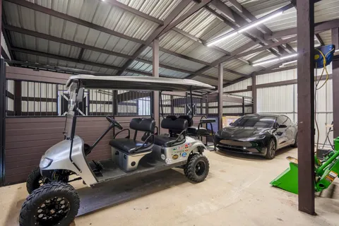 $1,100,000 | 31219 Edgewater Drive, Magnolia, TX 77354