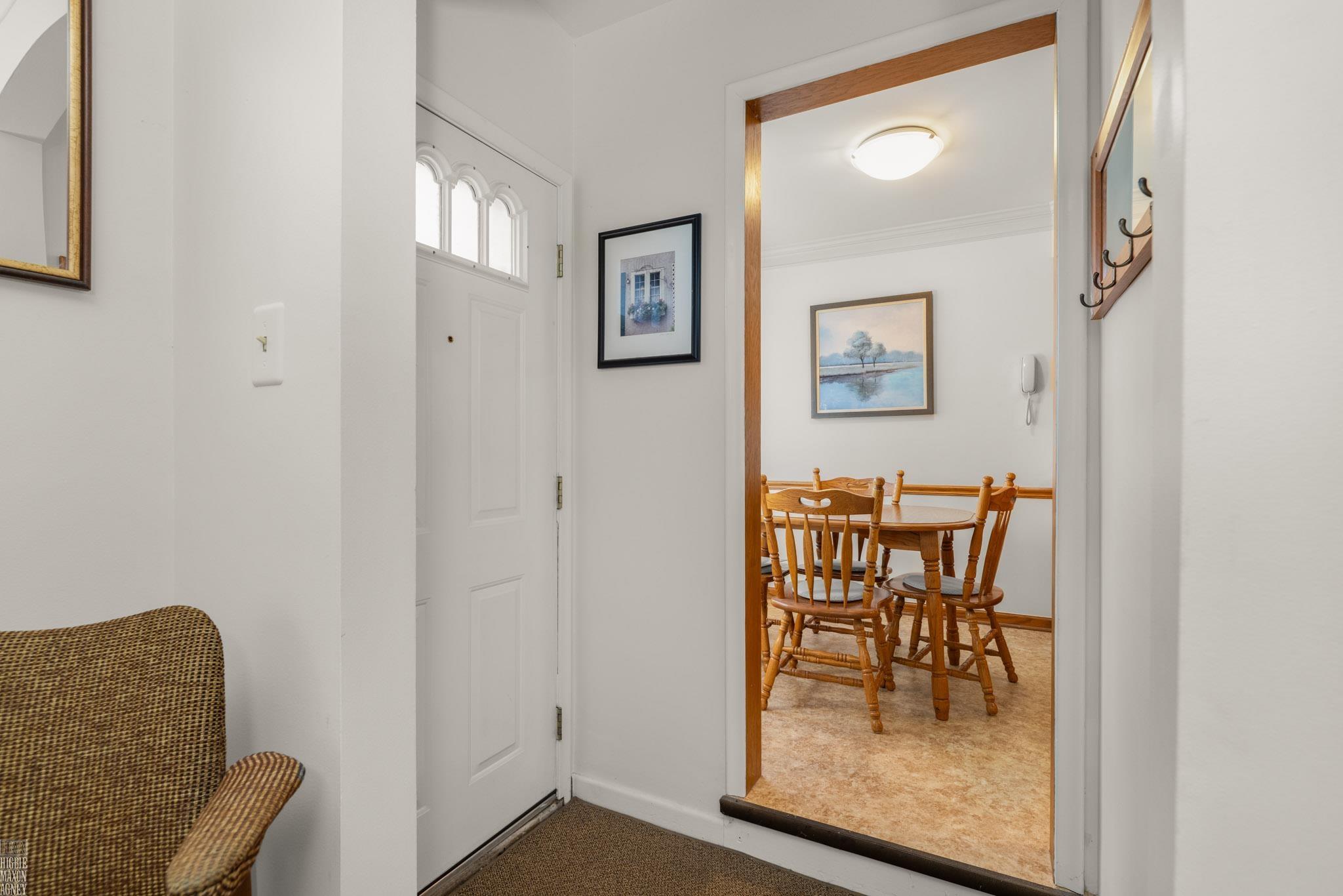 2057 Hawthorne Road Grosse Pointe Woods, MI 48236 - Photo 7 of 43