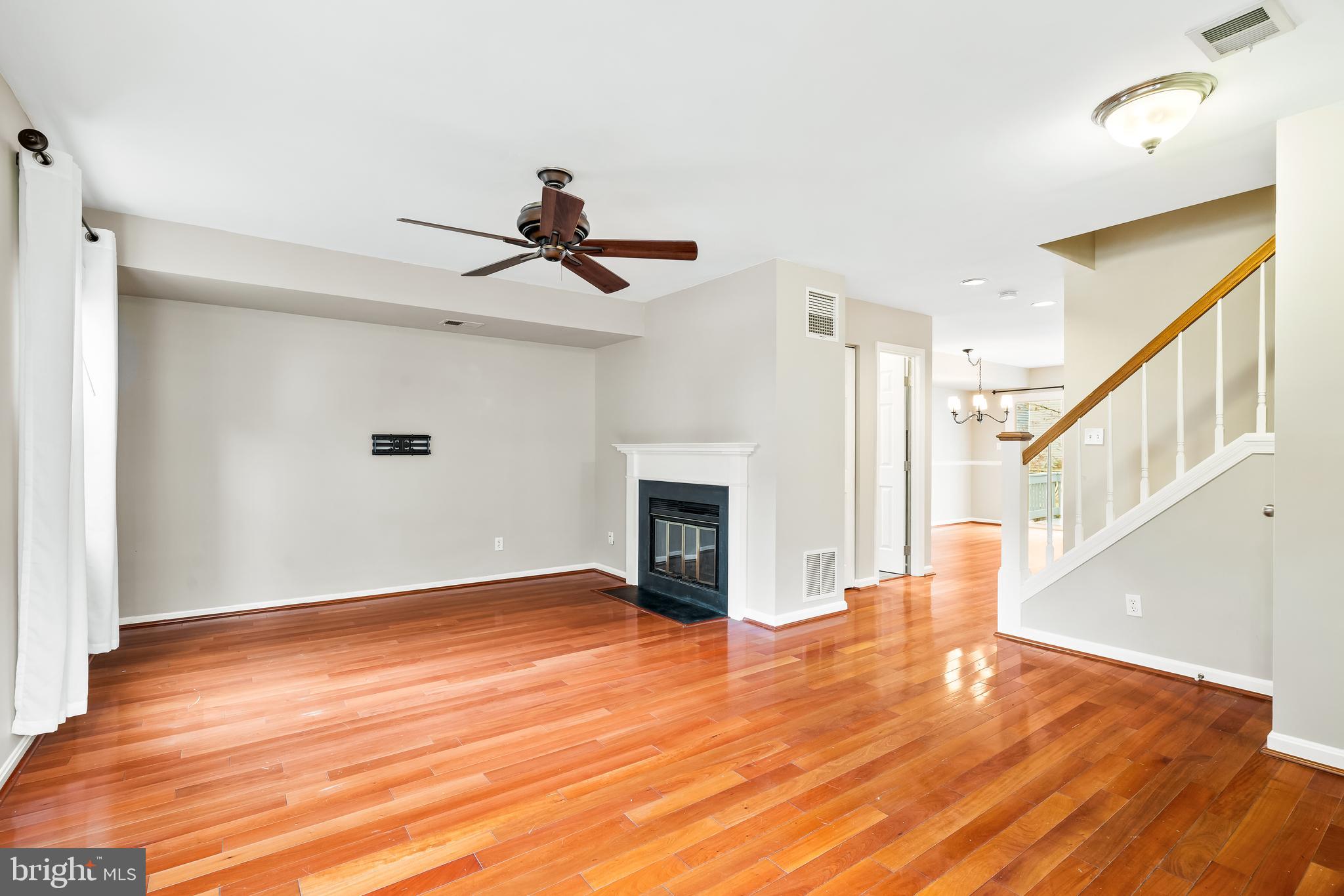 7243 Riding Hood Circle Columbia, MD 21045 - Photo 5 of 54