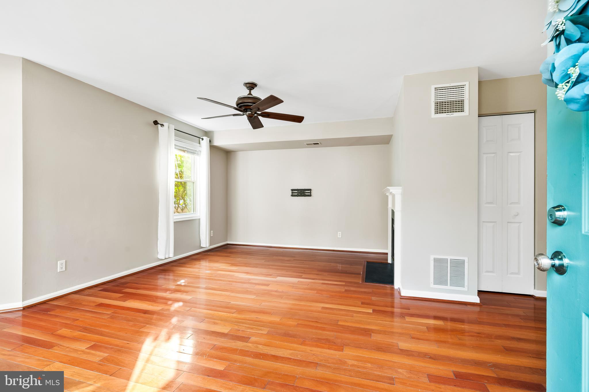 7243 Riding Hood Circle Columbia, MD 21045 - Photo 6 of 54