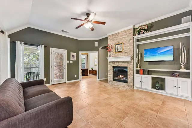 $489,500 | 303 Flagstone Court, Cedar Park, TX 78613