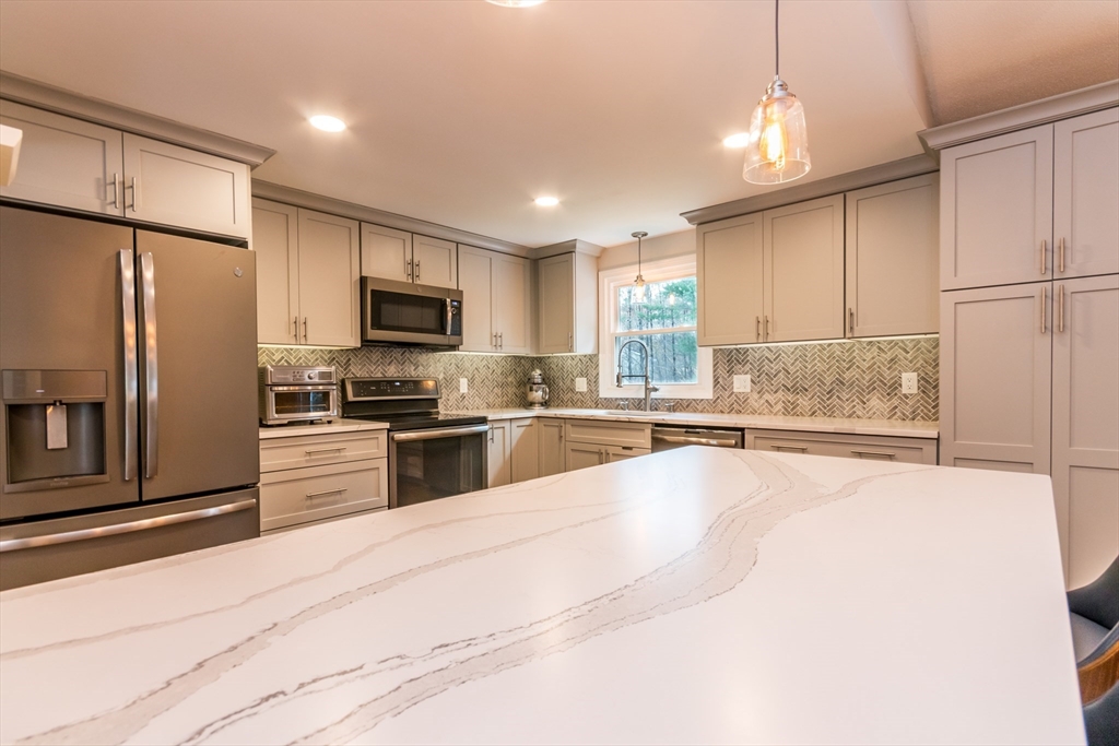20 Paddock Road Easton, MA 02375 - Photo 12 of 42 Gallery Image 12