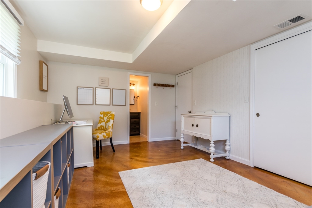 20 Paddock Road Easton, MA 02375 - Photo 29 of 42 Gallery Image 29