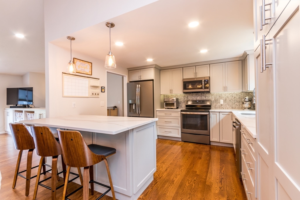 20 Paddock Road Easton, MA 02375 - Photo 9 of 42 Gallery Image 9