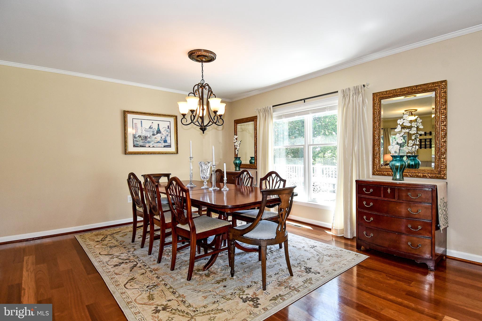 18106 Canby Road Leesburg, VA 20175 - Photo 21 of 65 Spacious Dining Room perfect for holiday meals