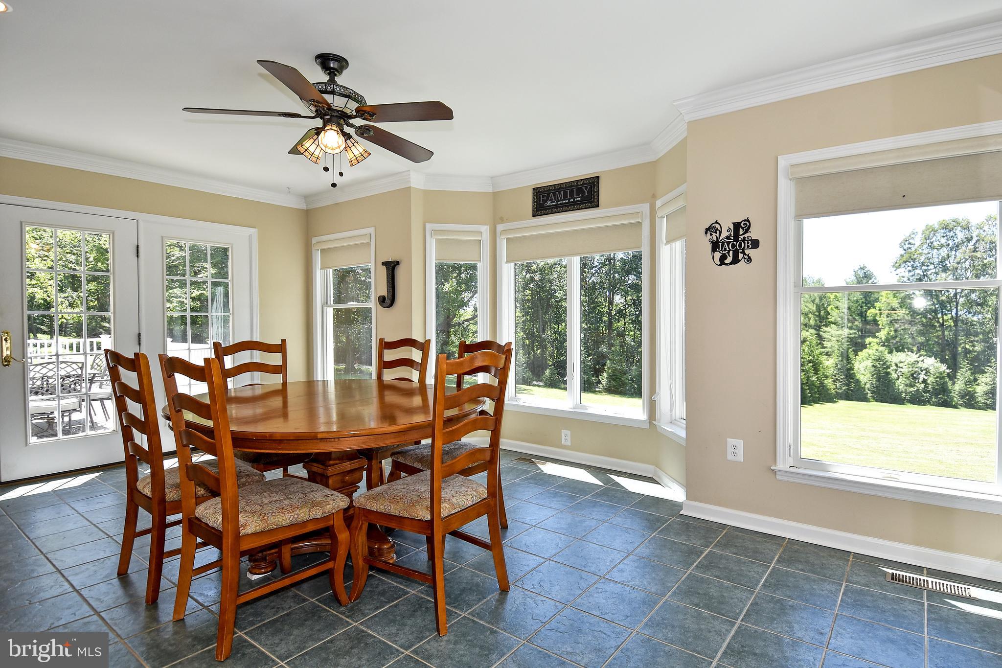 18106 Canby Road Leesburg, VA 20175 - Photo 30 of 65 Light-filled Breakfast Room with fabulous views