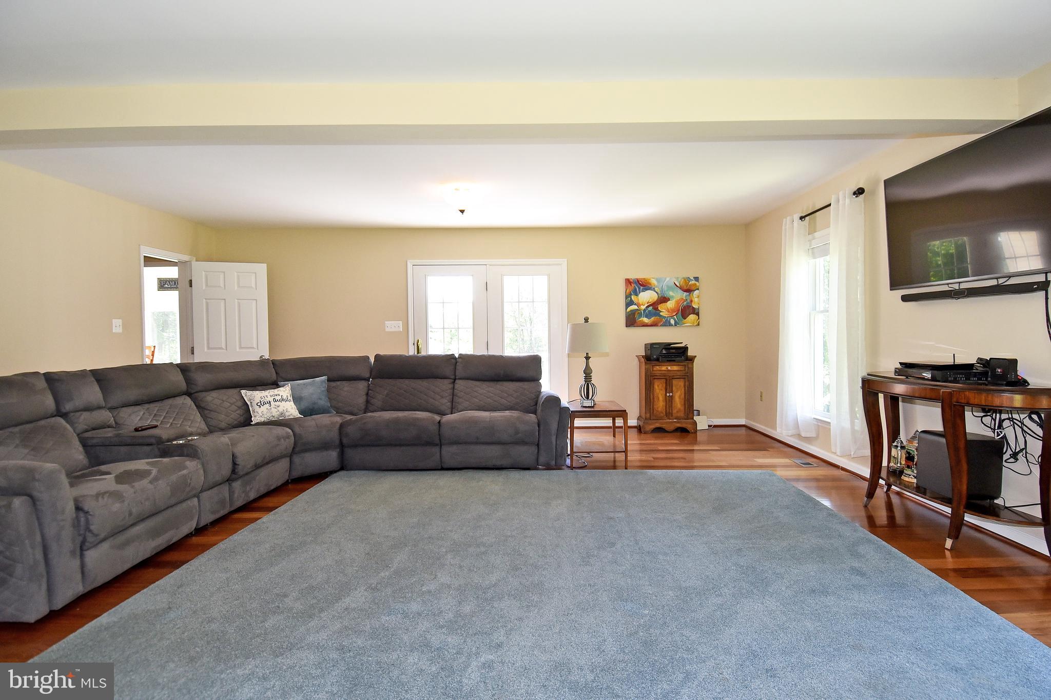 18106 Canby Road Leesburg, VA 20175 - Photo 35 of 65 Voluminous Great Room with so many possibilities!
