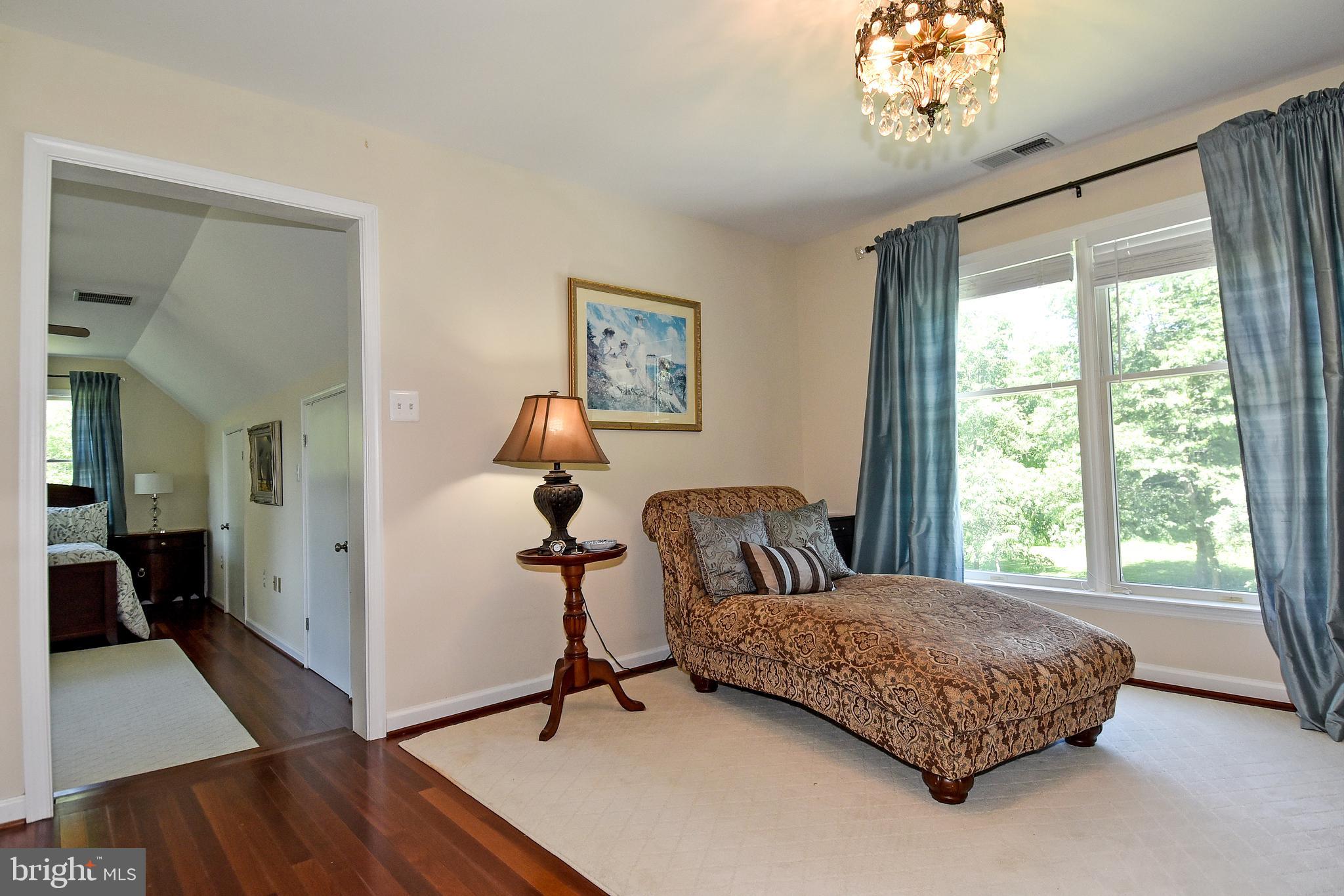 18106 Canby Road Leesburg, VA 20175 - Photo 42 of 65 Separate Sitting Room in Master Suite with closet