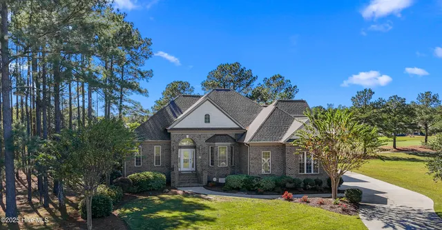 $795,000 | 433 Crow Creek Drive Northwest, Calabash, NC 28467