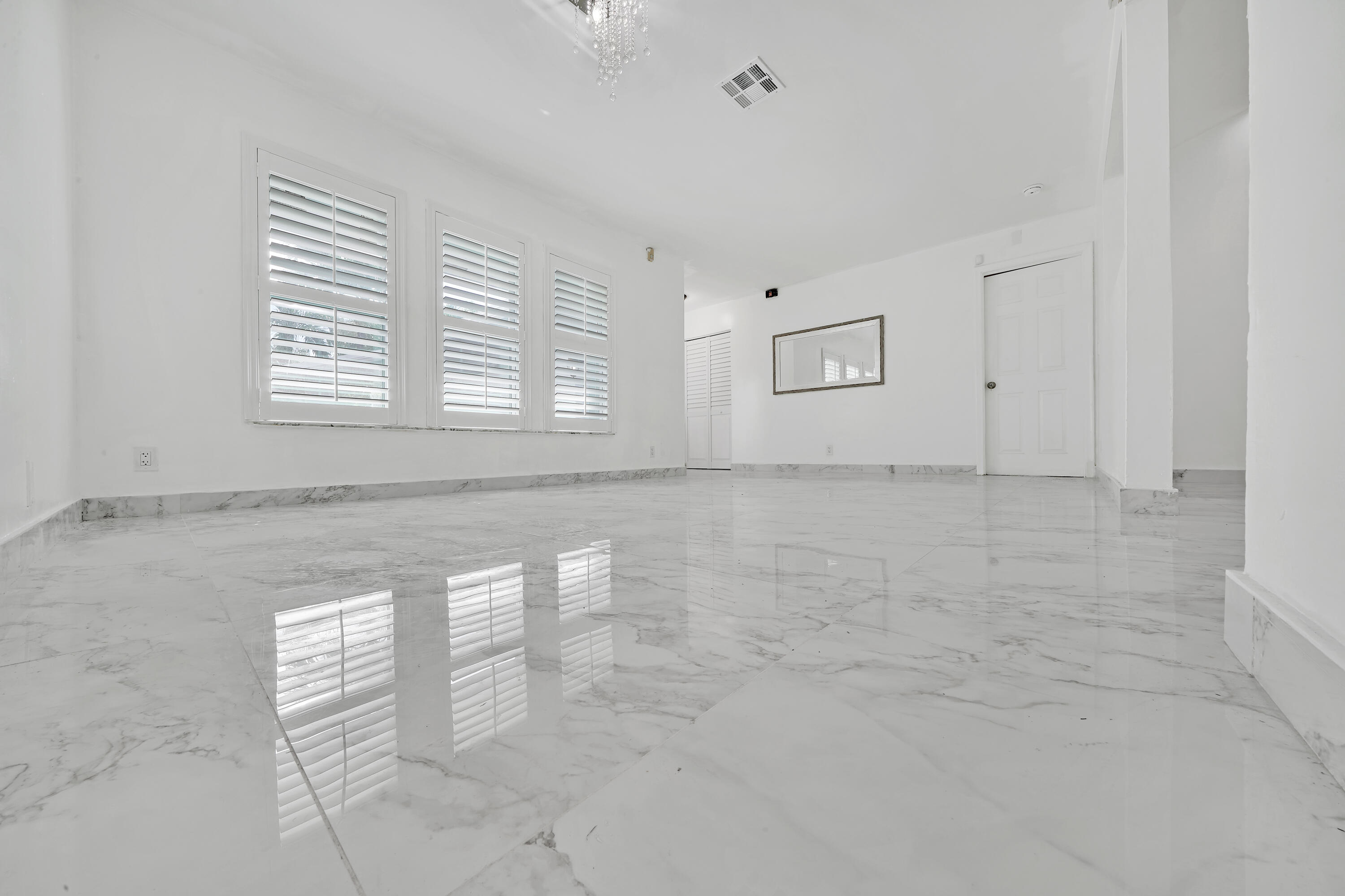 724 Ave Chaumont Delray Beach, FL 33445 - Photo 11 of 35 a view of an empty room