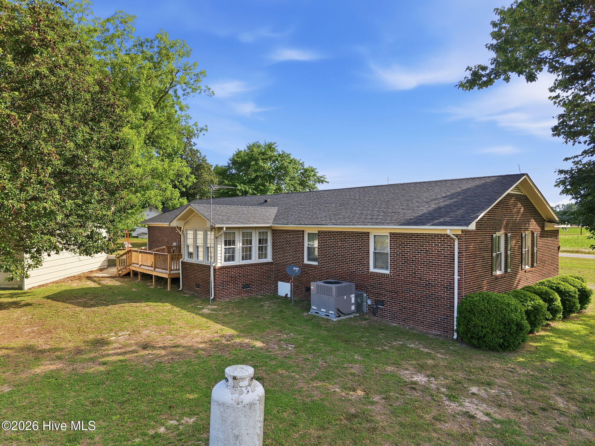 132 Jesse T Bryan Road Kinston, NC 28504 - Photo 3 of 50 3