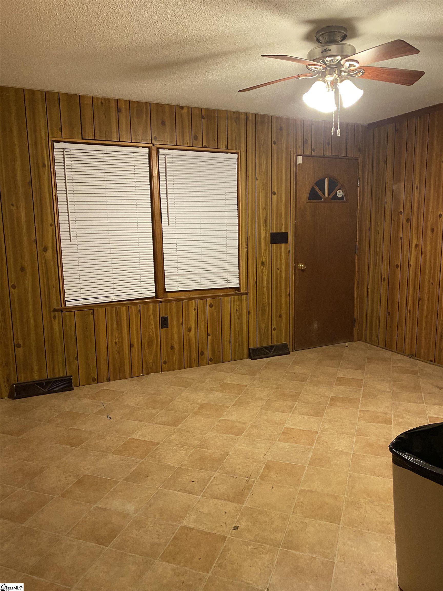 1178 Milam Road Clinton, SC 29325 - Photo 11 of 19 Gallery Image 11