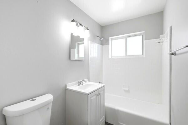 2302 Avenue M Riviera Beach, FL 33404 - Photo 12 of 20 2302 bathroom
