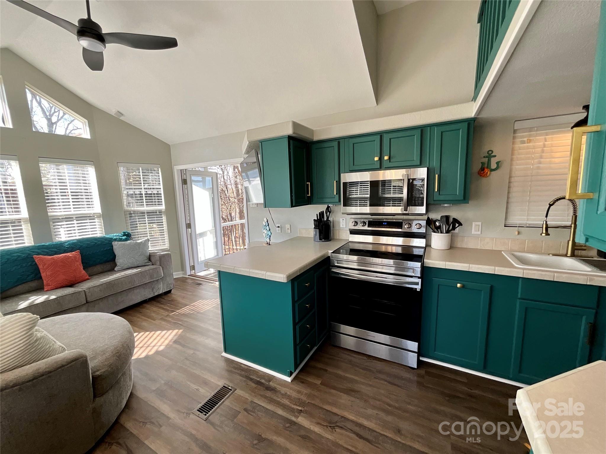 222 Baden View Road New London, NC 28127 - Photo 8 of 26 Gallery Image 8