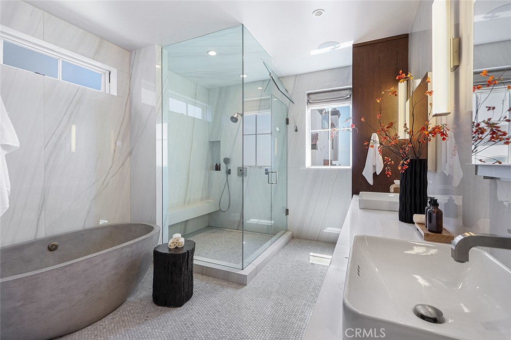 216 4th Street Manhattan Beach, CA 90266 - Photo 27 of 43