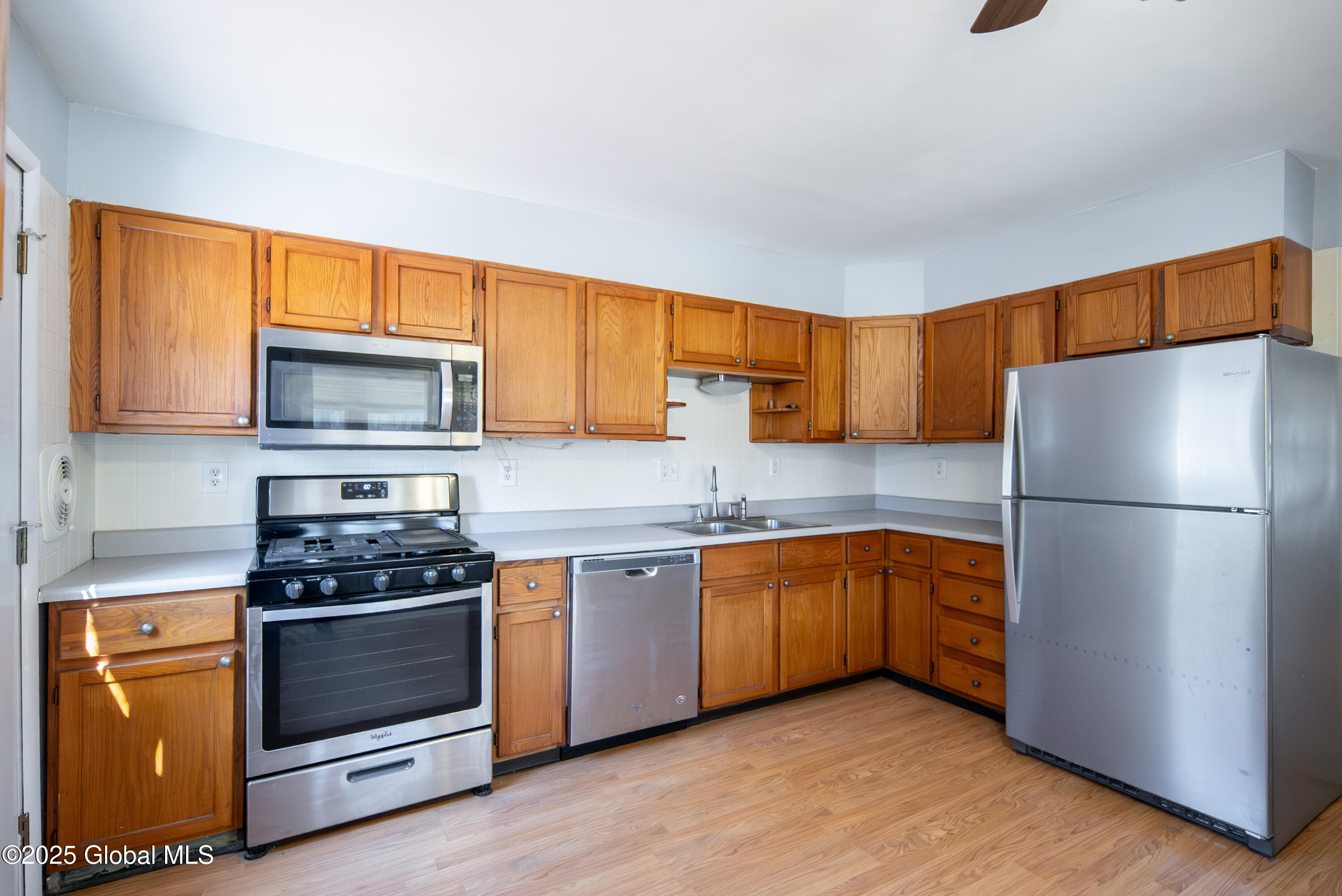 86 Pettis Road Gansevoort, NY 12831 - Photo 8 of 59 008