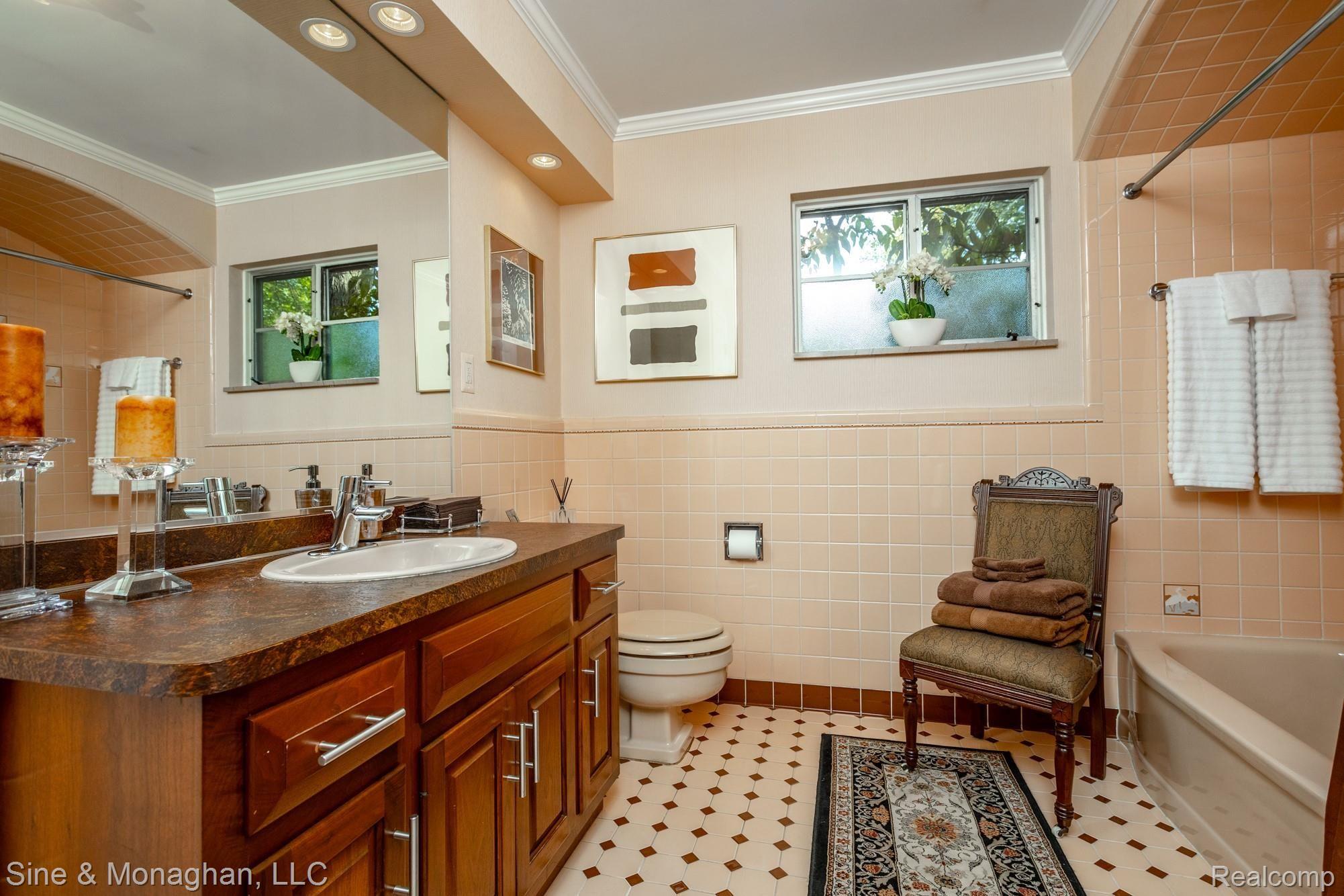 55 Shoreham Road Grosse Pointe, MI 48236 - Photo 28 of 85 55 Shoreham S026.jpg