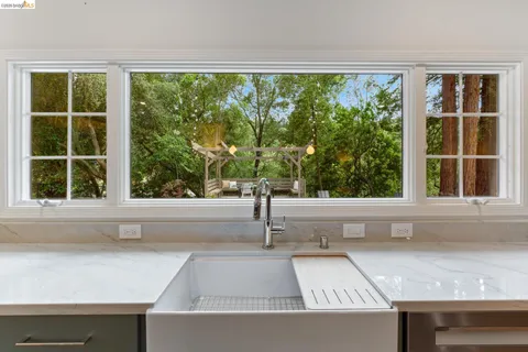 $1,695,000 | 106 Rheem Boulevard, Orinda, CA 94563