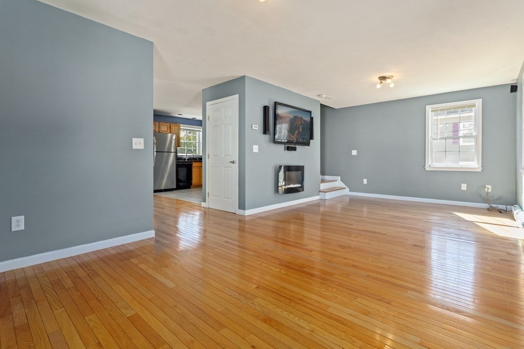17 Thorndike Street Haverhill, MA 01832 - Photo 15 of 42