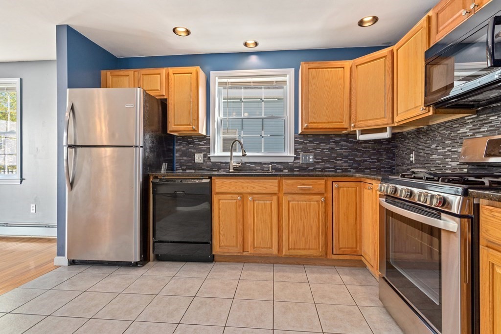 17 Thorndike Street Haverhill, MA 01832 - Photo 2 of 42