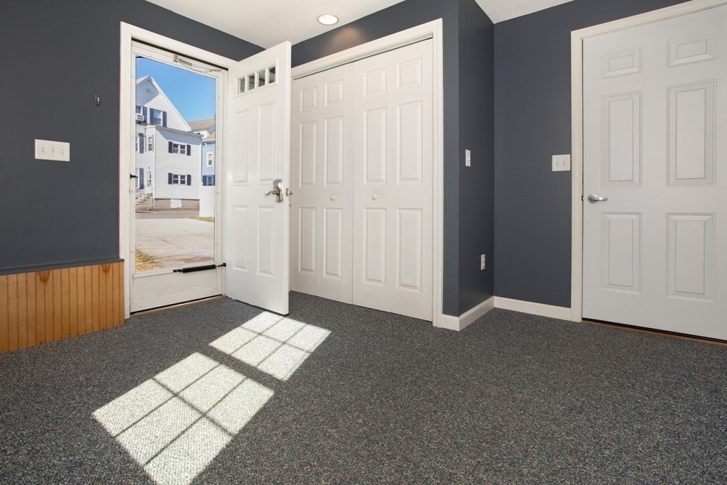17 Thorndike Street Haverhill, MA 01832 - Photo 9 of 42